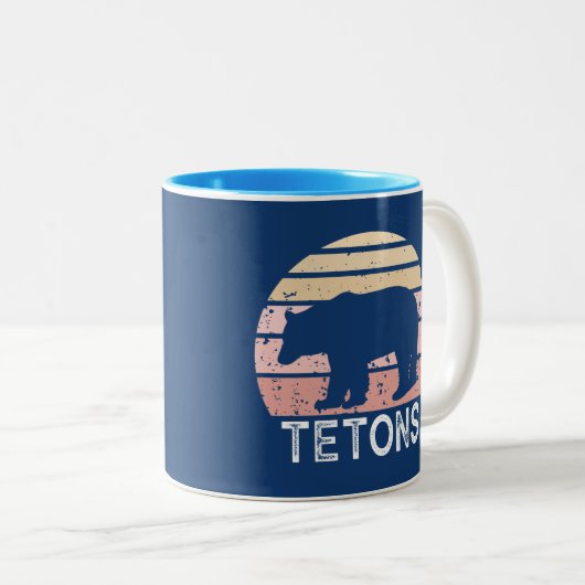 Tetons Retro Bär Zweifarbige Tasse (VorderseiteRechts)