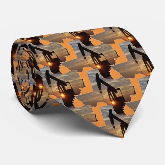 Texas Ölpumpen Jack bei Sonnenuntergang Krawatte (Gerollt)