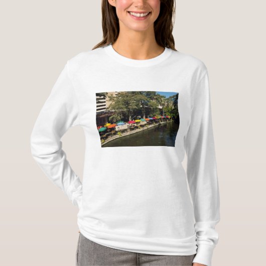 Texas, Riverwalk, Essen am Ufer des Flusses T-Shirt (Vorderseite)