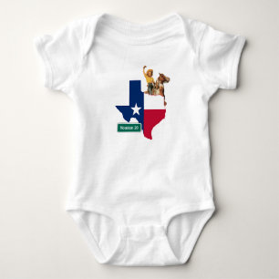 Texas Shape Flag Cowgirl und Houston Road Sign Baby Strampler