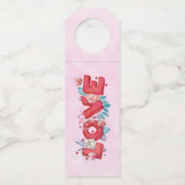 Text der roten Liebe in fett formatierten Blockbuc Flaschenanhänger