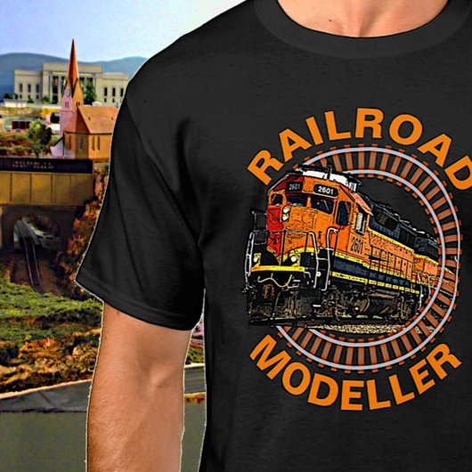 Text-Eisenbahn-Modellrechner Orange Diesel Train ä T-Shirt
