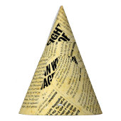 Text in Zeitungen mit altem Papier Partyhütchen (Links)