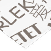 Text-Tablett mit mehrsprachiger Liebe Tischdecke (Schrägansicht)