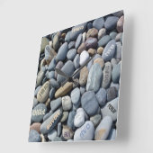 Text-Ziffern u. Kiesel-rustikale quadratische Wanduhr (Winkel)