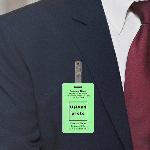 Textbasiert mit Mitarbeiterfoto hellgrüne Auszeich Ausweis