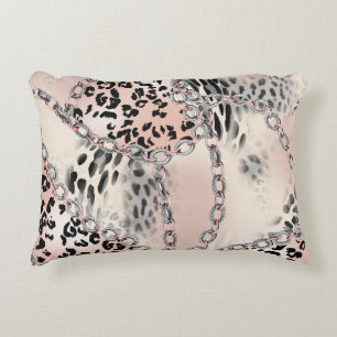 Textil-Leopard: Florales Kettenmuster. Dekokissen