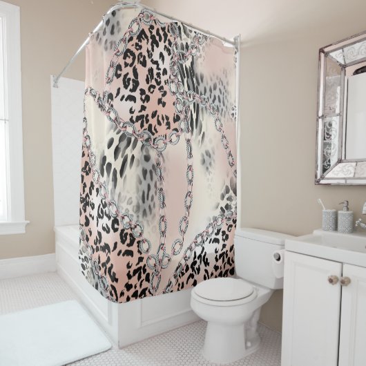 Textilleopard: Blumenkettenmuster. Duschvorhang (Beispiel)