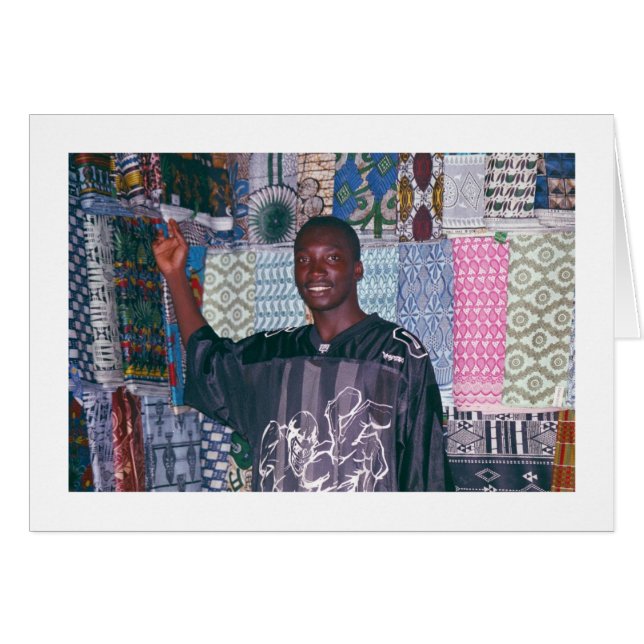 Textilverkäufer an Banjul-Markt (Vorderseite (Horizontal))