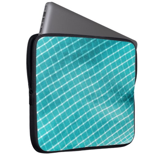 Textilverschluss im Hintergrund. Laptopschutzhülle (Vorne Rechts)