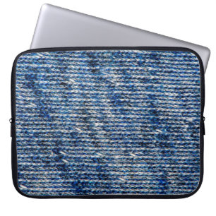 Textur aus blauem Strickwolle Laptopschutzhülle