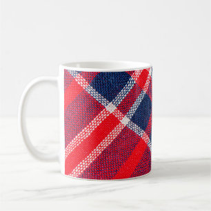 Textur aus Rot und Blau, aus karierten Wolle Kaffeetasse
