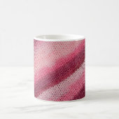 Textur des Strickstoffes mit abstraktem Pat Kaffeetasse (Mittel)