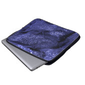 Textur. Dunkelblauer Stoff. Dekorativer Hintergrun Laptopschutzhülle (Vorne Knopf)