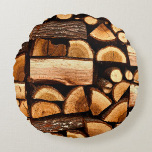 Textur. Gespeicherter Haufen gehacktes Brennholz, Rundes Kissen