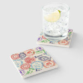 Textur mit echten Briefmarke. Steinuntersetzer (Seitenansicht)