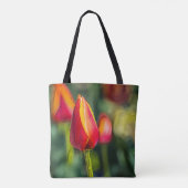 Textured Tulip Garden Tasche (Rückseite)