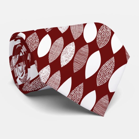 Texturierte Blätter 03 Diagonal - Weiß auf Ruby Re Krawatte (Gerollt)
