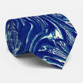 Texturierte Körner metallisch blau in scharf gealt Krawatte (Gerollt)