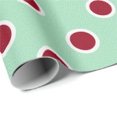 Texturierte Maroon Polka Punkte auf Mint Green Ges Geschenkpapier (Rolleneckpunkt)