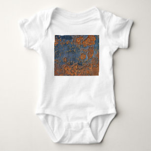 Texturierte rostfreie Metall Hintergrund. Baby Strampler