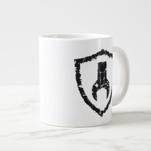 TGM Splattered Shield Tasse (Dunkel) (Vorderseite Rechts)
