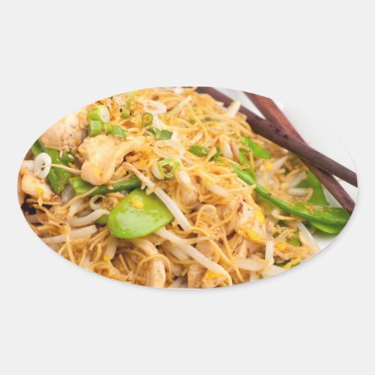 Thai Lo Mein Noodle Stir Fry Ovaler Aufkleber (Vorderseite)