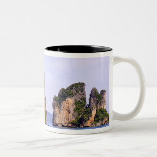 Thailand, Andaman Meer. Inseln AO Phangnga in 2 Zweifarbige Tasse