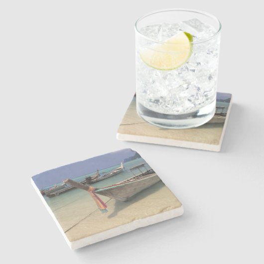 Thailand, Andaman Sea, Ko Phi Phi Island, Steinuntersetzer (Seitenansicht)