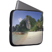 Thailand, Andaman Sea, Ko Phi Phi Island, Strand Laptopschutzhülle (Vorne Rechts)