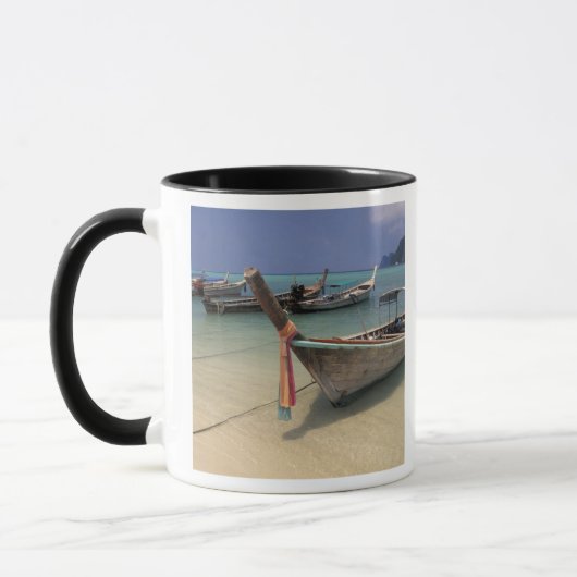 Thailand, Andaman Sea, Ko Phi Phi Island, Tasse (Links)