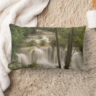 Thailand, Huai Mae Khamin Wasserfall Lendenkissen
