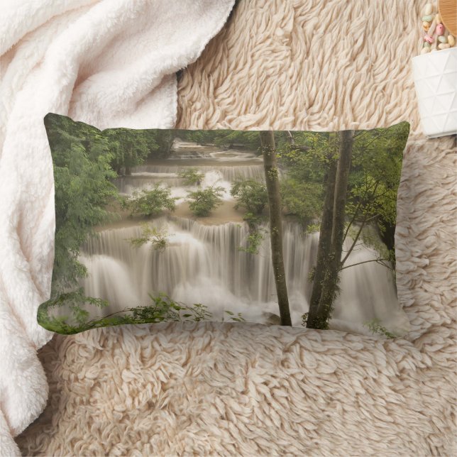 Thailand, Huai Mae Khamin Wasserfall Lendenkissen (Decke)
