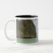 Thailand, Phi Phi Lay Island, Maya Bay. Zweifarbige Tasse (Links)