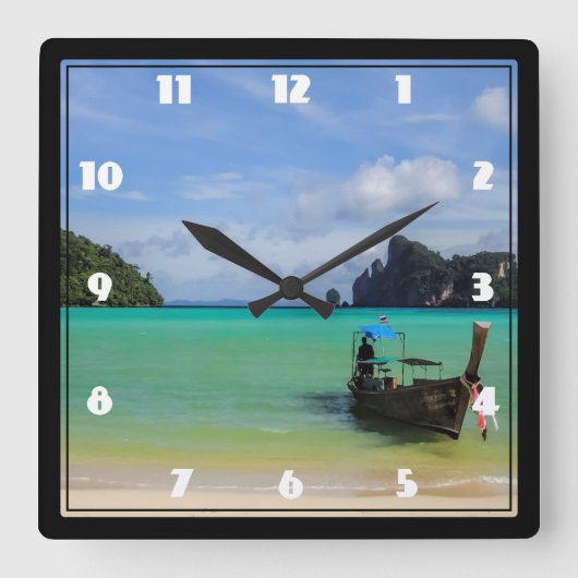 Thailand-Reise-Strand-Foto mit Fischerboot Quadratische Wanduhr (Vorderseite)