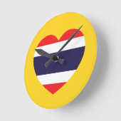 Thailändische Herzenflagge Runde Wanduhr (Winkel)