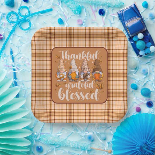 Thankful Gnomes – Autumn Blessings Pappteller (Party)