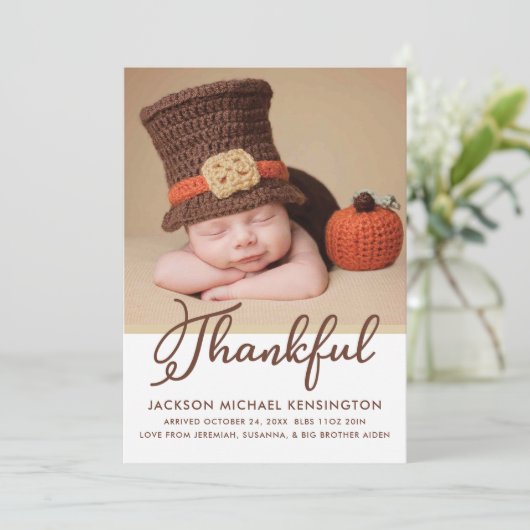 Thanksgiving Autumn Baby Birth Foto Ankündigung (Stehend Vorderseite)