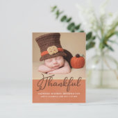 Thanksgiving Autumn Baby Birth Foto Ankündigungspostkarte (Stehend Vorderseite)