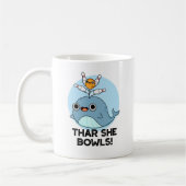 Thar She Bowls Funny Whale Bowling Pun Kaffeetasse (Links)