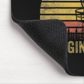 That Says Ngin' Chains - Disc Golf Retro Sonnenunt Mousepad (Ecke)