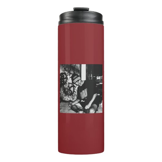 THCA Adam Moyer Thermosbecher (Vorderseite)