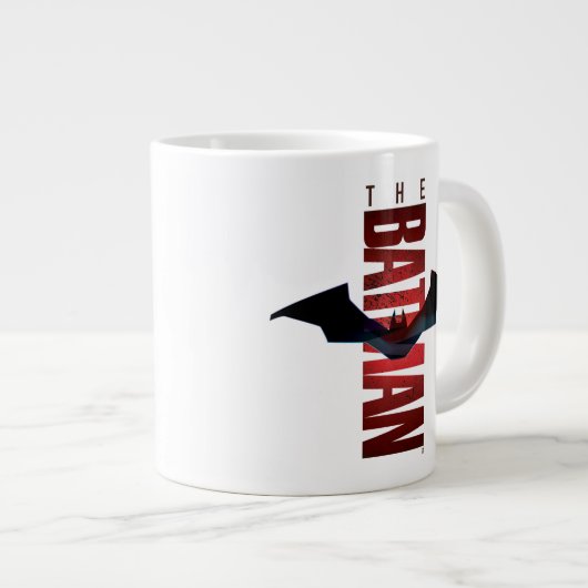 The Batman Vertical Logo Jumbo-Tasse (Vorderseite Rechts)