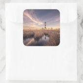 The Bodie Island Lighthouse at Sunset Quadratischer Aufkleber (Tasche)