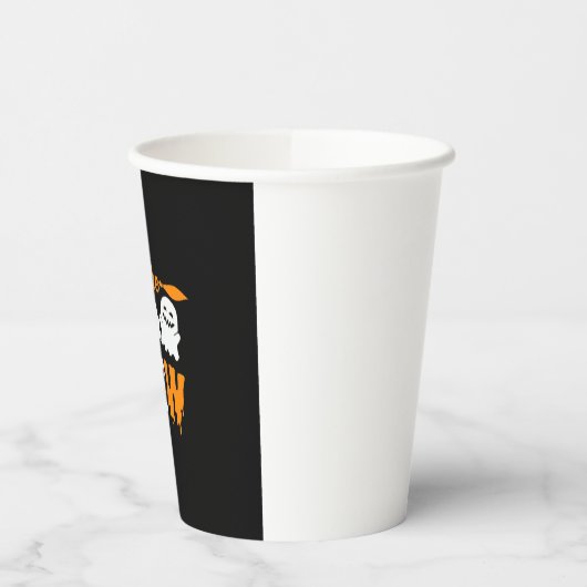 The Boo Crew Oversized T-Shirt Pappbecher (Links)