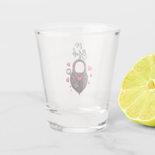 The Bride Goth Heart Lock and Key Schnapsglas (Rückseite)