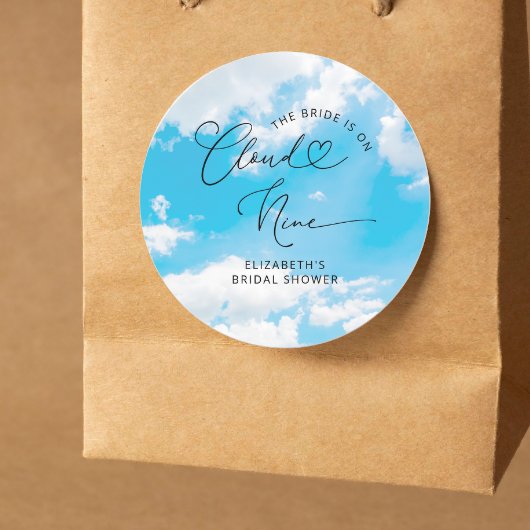 The Bride Is On Cloud Nine Elegant Bridal Shower Runder Aufkleber