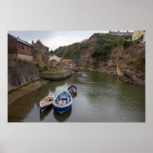 The Calm of Staithes Beck Poster (Vorne)