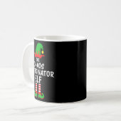 The Chaos Coordinator Elf Matching Family Christma Kaffeetasse (Vorderseite Links)