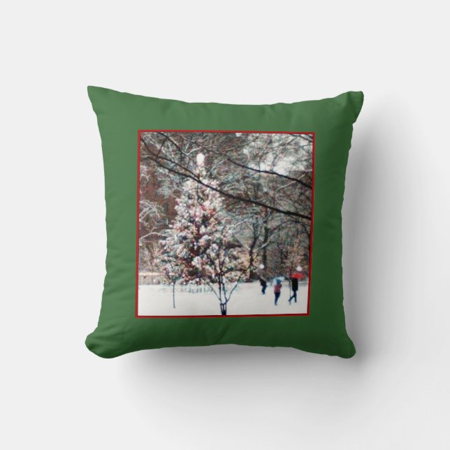 'The Christmas Tree' Throw Kissen (Vorderseite)